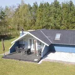 3 Bedroom Stunning Home In Oksbl