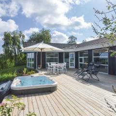 Stunning Home In Frevejle With 2 Bedrooms And Wifi