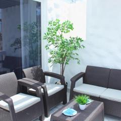 Aircon Las Americas 2min off a Beach 1 bedrm WIFI