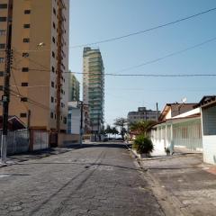 Casa para temporada na Praia Grande aprox 100 mts da praia