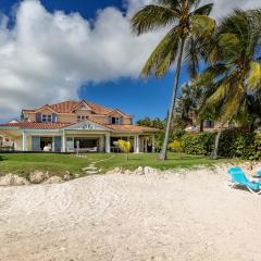 Villa Marine 5 étoiles sur la plage du lagon à deux pas du golf