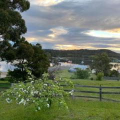 Blossoms on the Bay - Nubeena