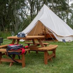 Sleeps-5 lakeside tent - Suffolk