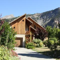 Le Pied des Thûres - Family Chalet to host memorable moments!