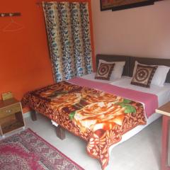 Kedar Guest House -Feel At Home