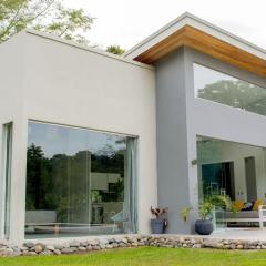 Lilan Nature, Modern House N°2, private swimming pool