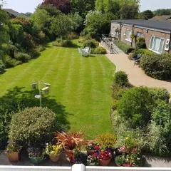 The Coast Yard B & B and Garden Chalets