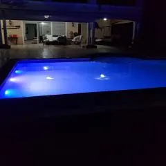 Villa M-6 Metro Country Club