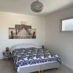 Chambre privée avec terrasse