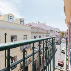 Typical Light Filled Graça Apt w AC, By TimeCooler