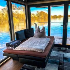 Houseboat villa.nautica