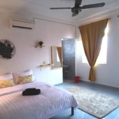 FnR Homestay A (1st Floor)