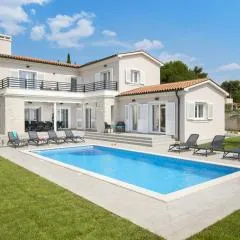 Villa Suprema Premantura