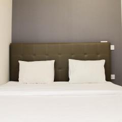 Best Price 2BR Apartment at Springlake Summarecon Bekasi By Travelio