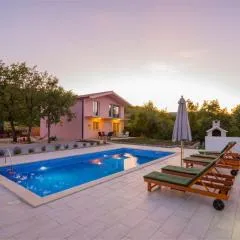 Holiday house Elizabeta near Imotski, private pool
