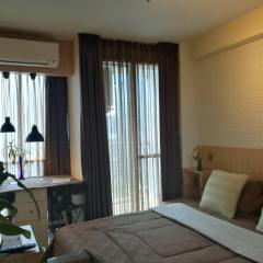 Pleasant Tifolia Studio Cozy Room In Kelapa Gading