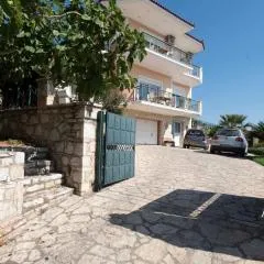Tragana Villa