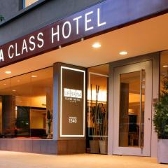 Urbana Class Hotel