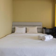 Modern and Comfy Studio Tamansari Sudirman Apartment By Travelio