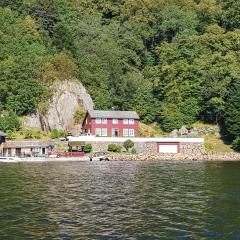 Lovely Home In Farsund With Wifi