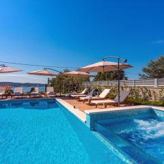 Seaview Villa Stanka with Pool and attached Jacuzzi