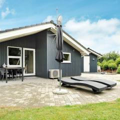 6 person holiday home in Oksbøl-By Traum