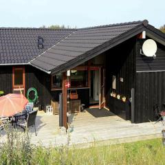 6 person holiday home in Hirtshals