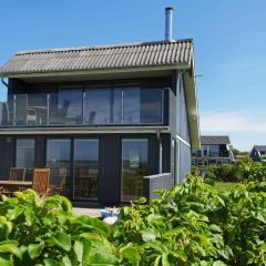 Three-Bedroom Holiday home in Hemmet 89