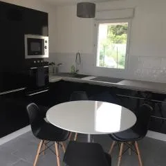 Maison avec Jardin/Piscine - Quartier résidentiel