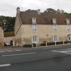 grange dans ancien corps de ferme