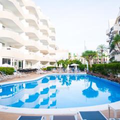 Adults Only Sunny Quiet Apartment in Center of Las Americas