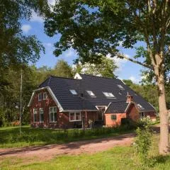 Safaritent at Recreatiepark Westerkwartier - Housity