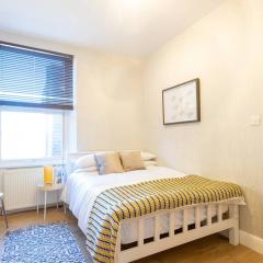 Modern 1 Bed Studio Flat in West Kilburn by Queen's Park for 2 people