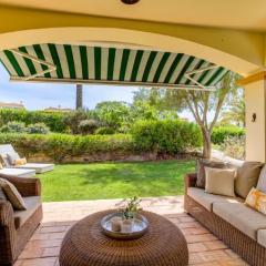 2bedroom bungalow heated shared pool ,near Carvoeiro and Ferrugudo private garden ,On Gramacho Golf Course