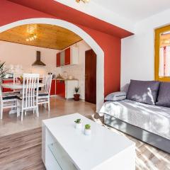 Awesome Apartment In Skradin With Kitchen