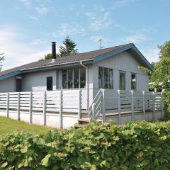 Nice Home In Grsten With 3 Bedrooms And Wifi