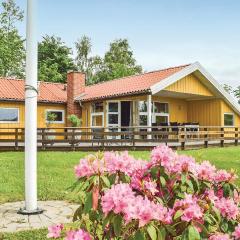 Awesome Home In Juelsminde With 4 Bedrooms, Sauna And Wifi