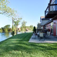 Chalets Resort Luxury Lakefront Chalet Family Friendly 2 Pools Free Amenities