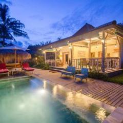 Scallywags Joglo Villa