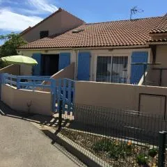 Les Mas De La Mer