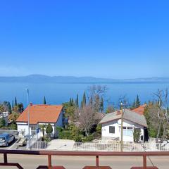 Apartments Karina by El-Pi Tours