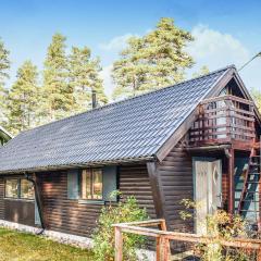 Stunning Home In Tidaholm With 3 Bedrooms And Sauna