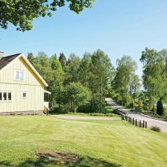 6 person holiday home in ULLARED