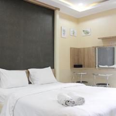Minimalist Studio Gateway Apartement Ahmad Yani Cicadas By Travelio