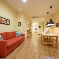 RamblasRentals Chic & Spacious Flat Pool Table 15M Ramblas - Parking - Wifi