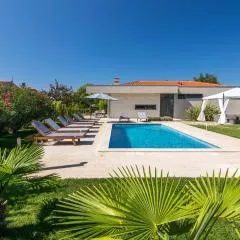 Villa Viviana Fažana Valbandon Heated pool