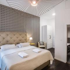 Luxury Modern Designed Oldtown Apartment