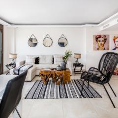 Luxurious 2 Bed Puerto Banús Apt - RDR193