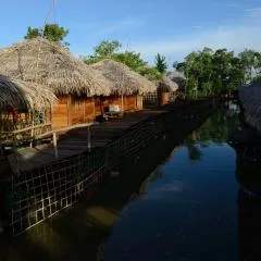 Baan​ Tonlamphu​ Pakpra