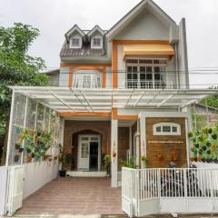 RedDoorz near Sindu Kusuma Edupark 2